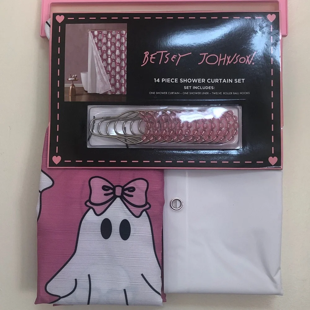 NWT Betsy Johnson 14-Piece White Ghost w/Pink Bow Shower Curtain Set